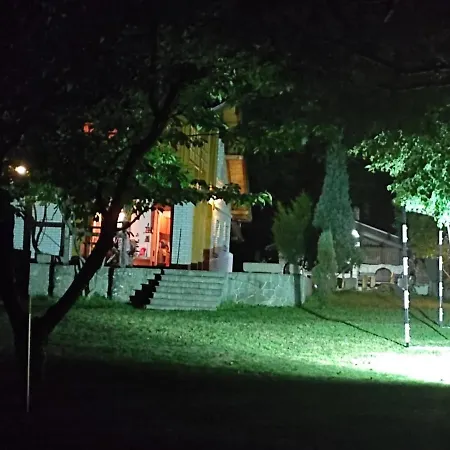 Ema בית נופש *