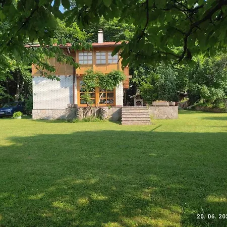 Ema Vakantiehuis