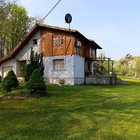 Holiday home Ema